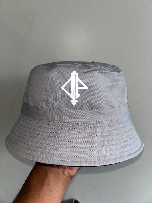 Black/ Grey reversible reflective bucket hat